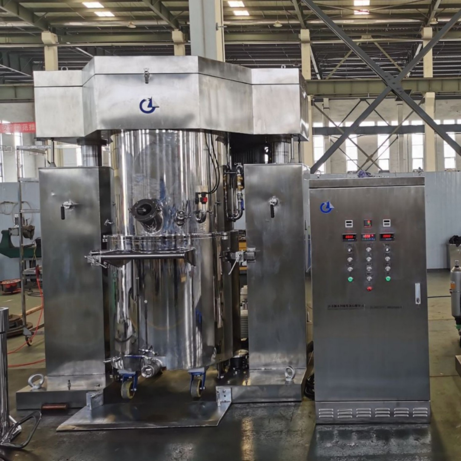 대규모 진공 행성 믹서에 대한 자세한 설치 및 작동 지침